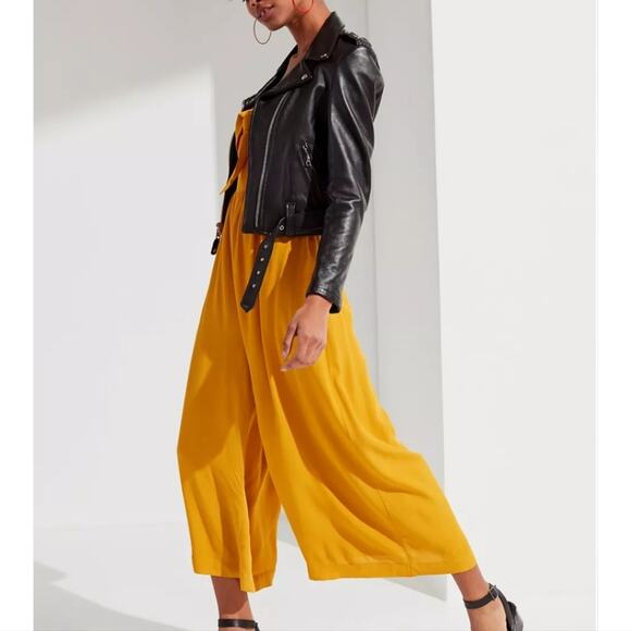 UO Candy Tie-Front Strapless Jumpsuit Cropped Wide Leg Mustard S 70s - Picture 3 of 14